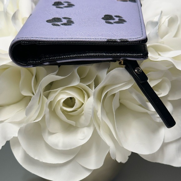 Kate Spade Stacy Bifold Paw Prints Wallet in RARE Lavender - Picture 9 of 12